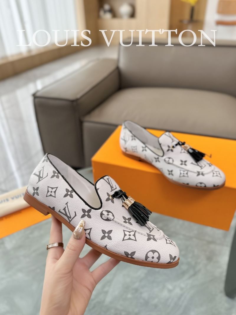 Louis Vuitton Low Shoes